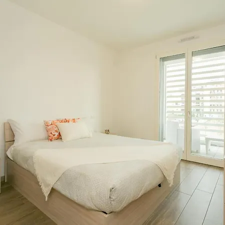 The Rent - Modern Close To Dergano Apartman *